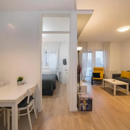 Apartment Dubrovnik With Parking Zagreb Exterior photo