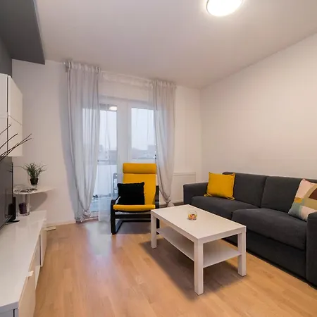 Apartment Dubrovnik With Parking Zagreb Exterior photo